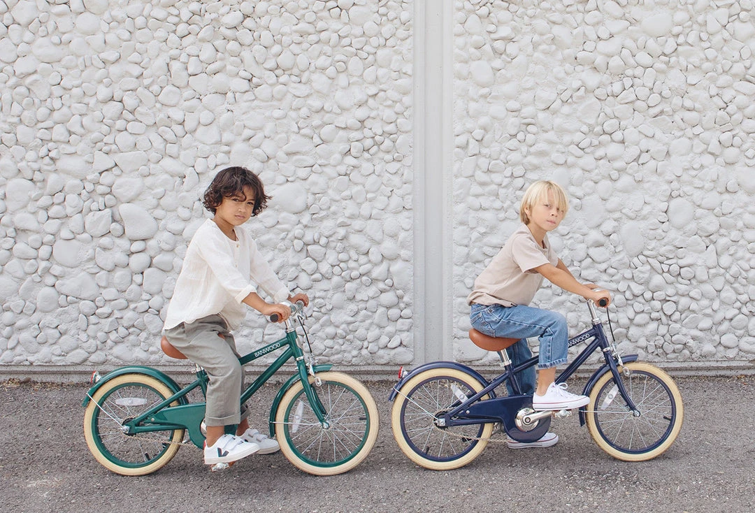 Banwood Classic Pedal Bicycle - Green Bikes & Trikes 11 Banwood Classic Pedal Bicycle - Green Bikes & Trikes