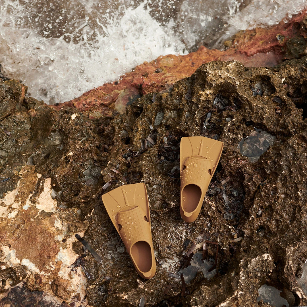 Holiday Shop Liewood - Gustav Swim Fins - Golden Caramel (available In 3 Sizes) 4 Holiday Shop Liewood - Gustav Swim Fins - Golden Caramel (available In 3 Sizes)