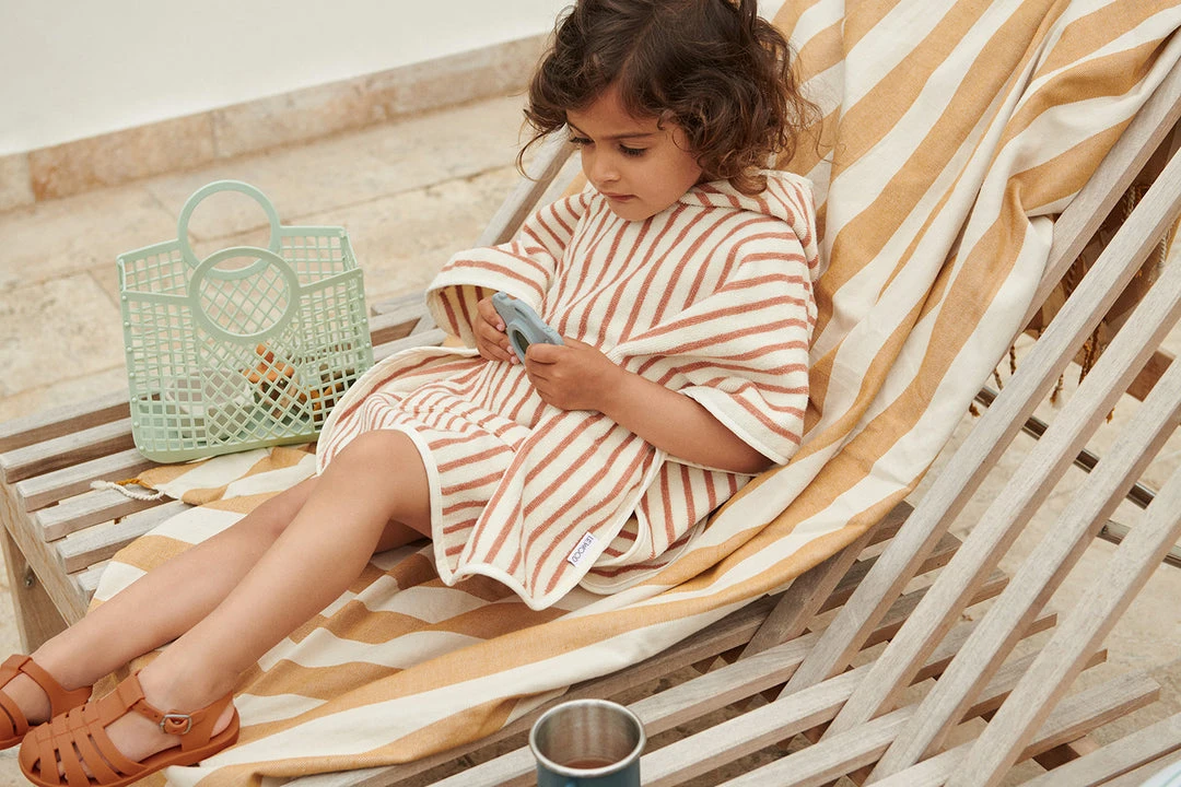 Holiday Shop Liewood - Izzy Poncho (various Sizes) - Y/D Stripe: Tuscany Rose / Creme De La Creme 6 Holiday Shop Liewood - Izzy Poncho (various Sizes) - Y/D Stripe: Tuscany Rose / Creme De La Creme