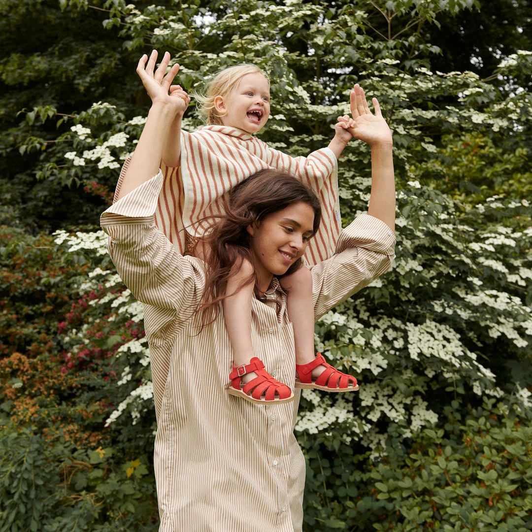 Holiday Shop Liewood - Izzy Poncho (various Sizes) - Y/D Stripe: Tuscany Rose / Creme De La Creme 8 Holiday Shop Liewood - Izzy Poncho (various Sizes) - Y/D Stripe: Tuscany Rose / Creme De La Creme