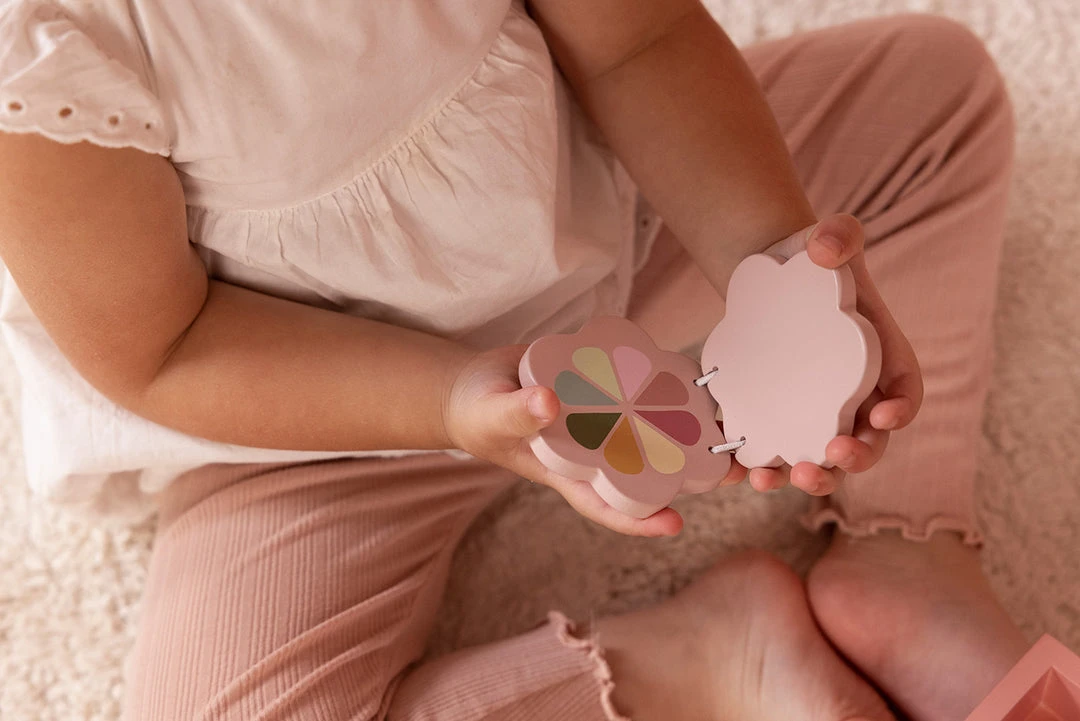 Little Dutch - Vanity Table Pretend Play 7 Little Dutch - Vanity Table Pretend Play