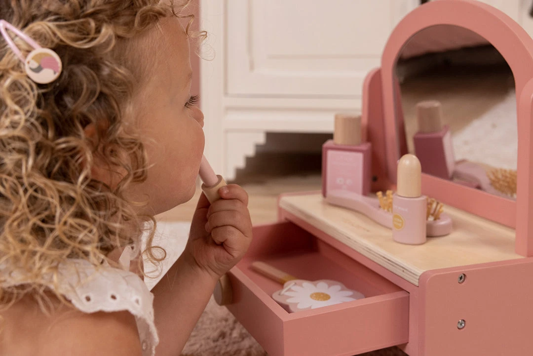 Little Dutch - Vanity Table Pretend Play 8 Little Dutch - Vanity Table Pretend Play